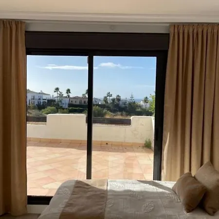 Apartment Modern 3 Bed With Sea Views Pool *