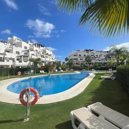 Modern 3 Bed With Sea Views Pool Apartment